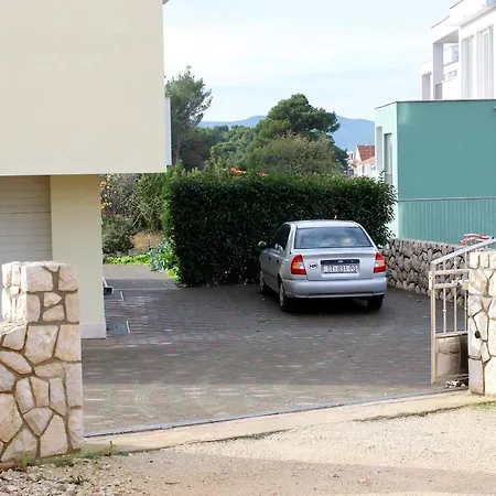 With A Swimming Pool - 5943 * ザダル