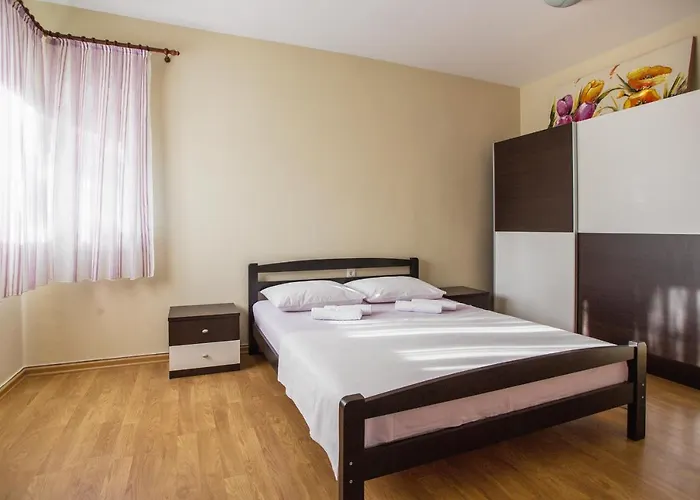 With A Swimming Pool - 5943 * Zadar